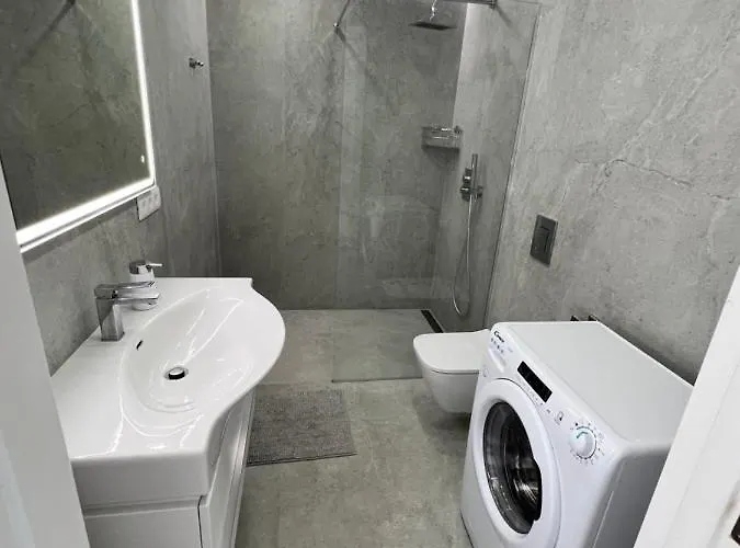 Apartment Lucy, Malibu Park *