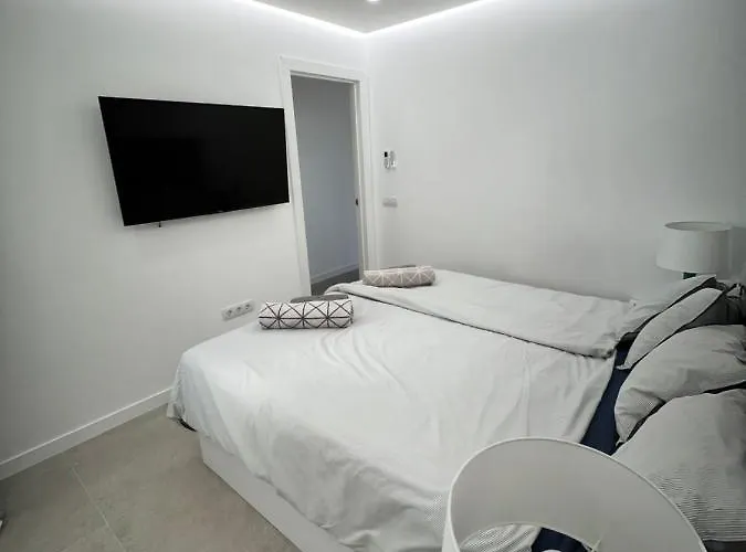 Lucy, Malibu Park Costa Adeje (Tenerife)